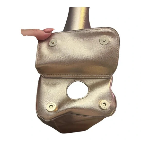 Insulated Oversized Tote - Picture 8 of 12